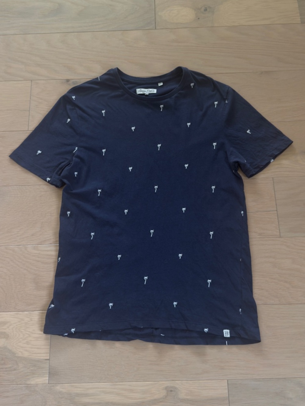 Sovereign Code Men’s Navy blue Short-Sleeve Tee T-shirt w Palm Tree size Large
